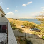 Apartmán 1 Bedroom Awesome In Pag