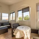 1 Bedroom Awesome In Pag Apartmán *