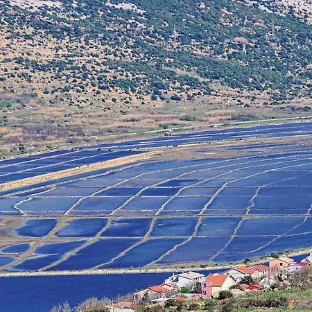 Awesome In Pag With House Sea View 아파트 Bosana