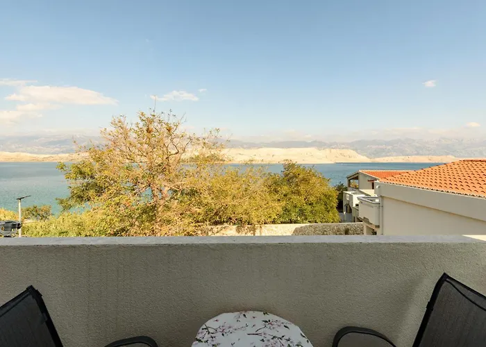 Appartamento 1 Bedroom Awesome In Pag Bosana