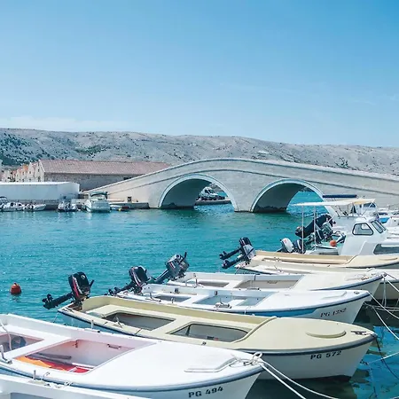 Apartman Pet Friendly Apartment In Pag With Wifi Bosana
