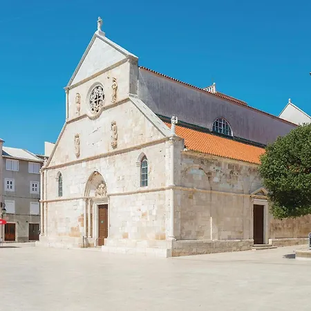 Pet Friendly Apartment In Pag With Wifi Bosana