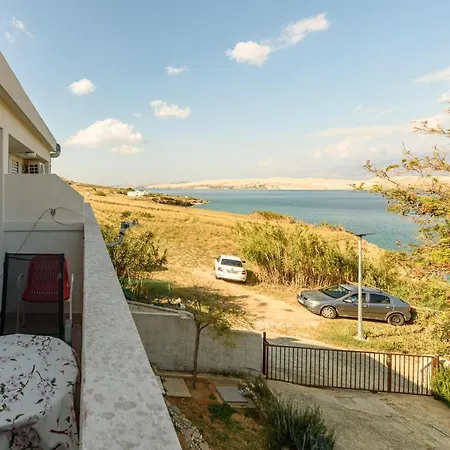 Apartman Pet Friendly Apartment In Pag With Wifi