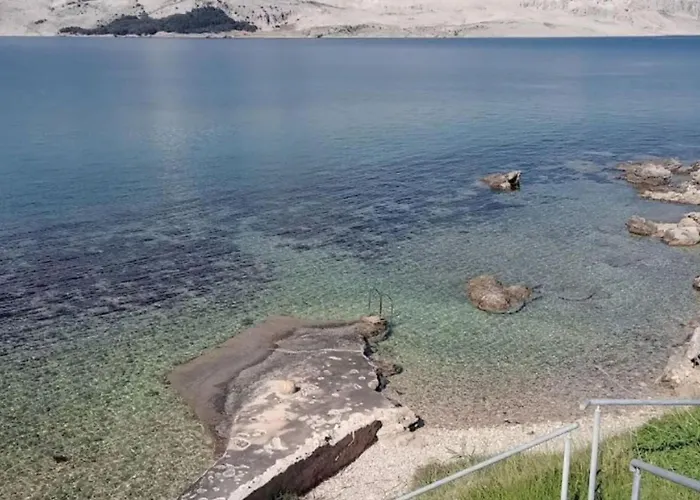 1 Bedroom Awesome In Pag *