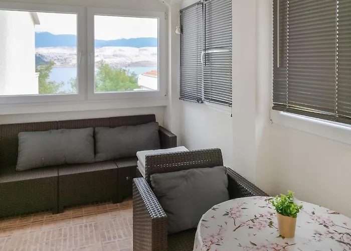 1 Bedroom Awesome In Pag Bosana